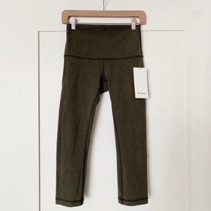 NWT Lululemon Wunder Under Crop HR